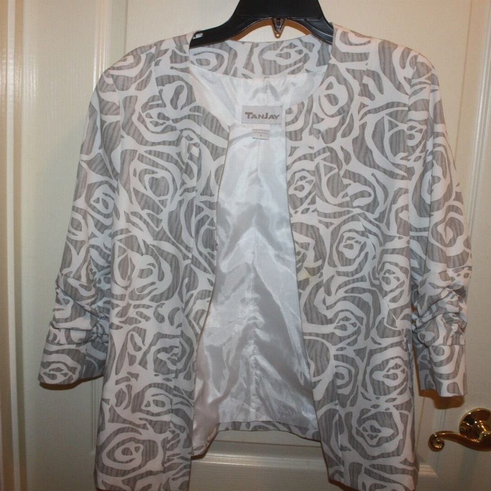 Tan Jay 3/4 length sleeve jacket gray white floral geometric print lined…8 EUC
